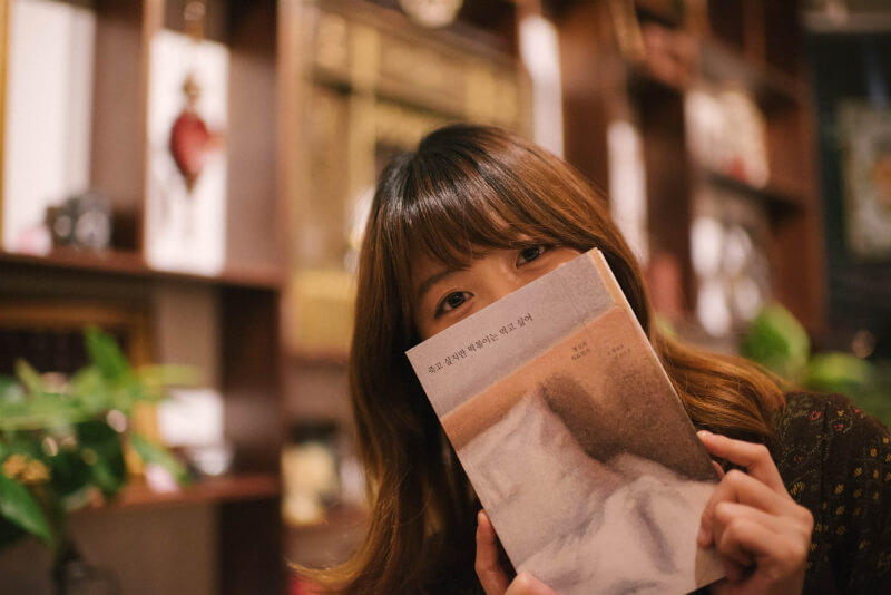 韓國暢銷書「雖然想死,但還是想吃辣炒年糕」作者白世熙逝世,享年35歲。(圖取自韓國器官捐贈機構網頁koda1458.kr)
