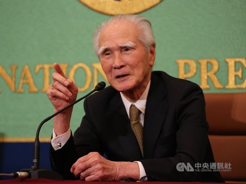 日本前首相村山富市2015年6月在東京一場記者會上發表談話。(中央社檔案照片)