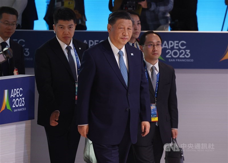 為期4天的中共20屆四中全會,外界關注中共高層人事變動。圖為中共總書記習近平(前中)。(中央社檔案照片)