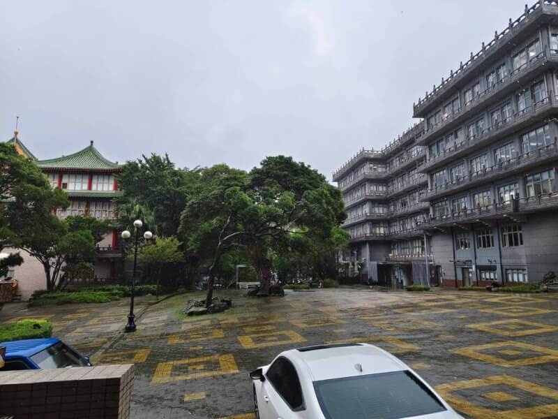 中國文化大學表示，22日天氣與原先預期有所差異，課程將全面改採遠距教學。（讀者提供）中央社記者許秩維傳真　114年10月20日