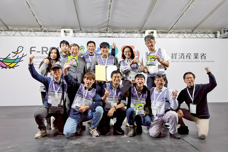 工研院22日表示,今年首度參加世界機器人高峰會(WRS)舉辦的「惡劣環境無人機挑戰賽(HEDC)」,一舉奪下亞軍,並創下HEDC賽史上2項首例紀錄。(工研院提供)中央社記者張建中傳真 114年10月22日