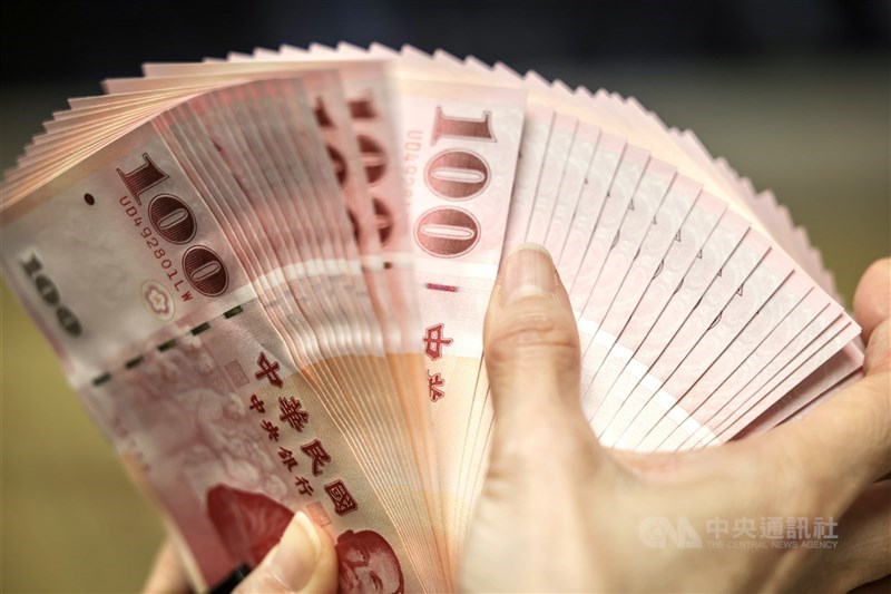 中央銀行啟動新台幣鈔券改版作業。（中央社檔案照片）