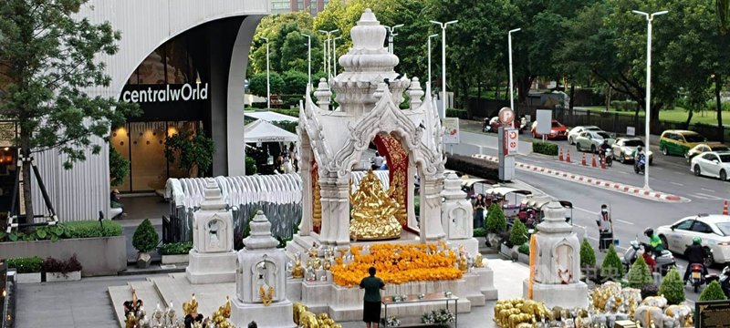 華航深耕泰國市場58年,目前台灣往返曼谷班機,每週共35班次,並涵蓋多元時段,旅客組合包含台、泰兩地出發的商務、觀光與勞工市場,也有龐大的歐美轉機旅客,自由行旅客為大宗。中央社記者汪淑芬攝 114年10月23日