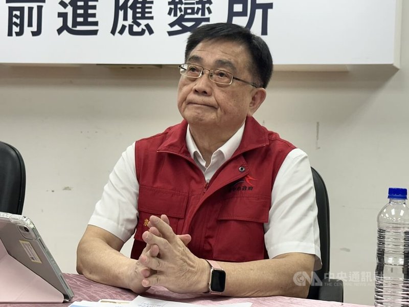 非洲豬瘟中央前進應變所27日上午召開說明記者會,台中市農業局長張敬昌出席,釐清案發時間序。中央社記者趙麗妍攝 114年10月27日