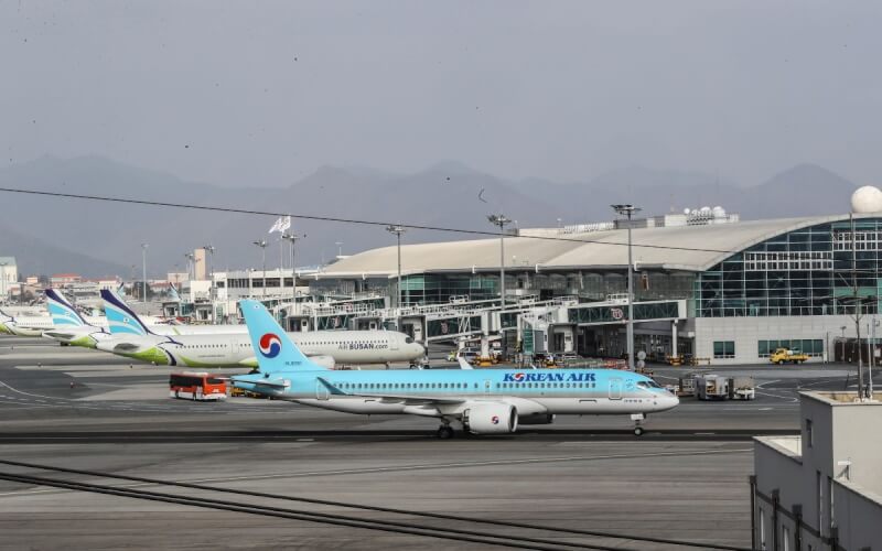 圖為釜山金海國際機場。(韓聯社)