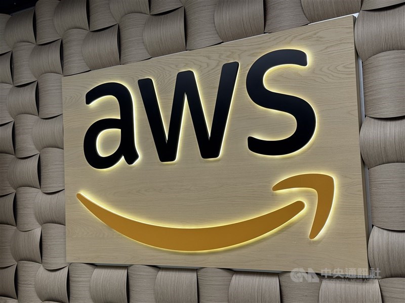 3名知情人士表示，亞馬遜（Amazon）計劃自明天起裁減多達3萬個公司職位，以削減開支並彌補疫情需求高峰時期過度招聘所產生的問題。（中央社檔案照片）