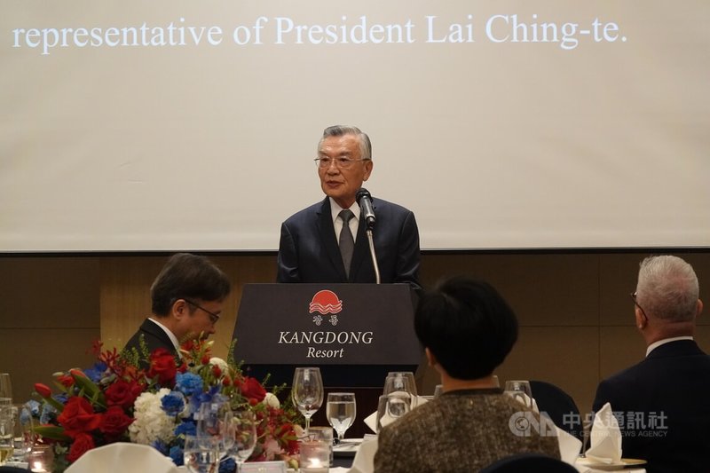 2025年亞太經濟合作會議(APEC)聚焦人工智慧(AI)、人口變遷等議題,台灣領袖代表林信義認為,AI發展應以人為本。中央社記者潘姿羽攝 114年10月29日