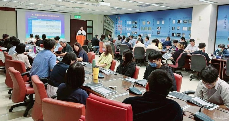 澎湖地檢署29日辦理「國民法官法案件之理論與實務研討會」,除檢、院人員外,澎湖縣內警、調、憲兵、政風、移民署專勤隊等60餘人皆應邀與會。(澎湖地檢署提供)中央社  114年10月29日