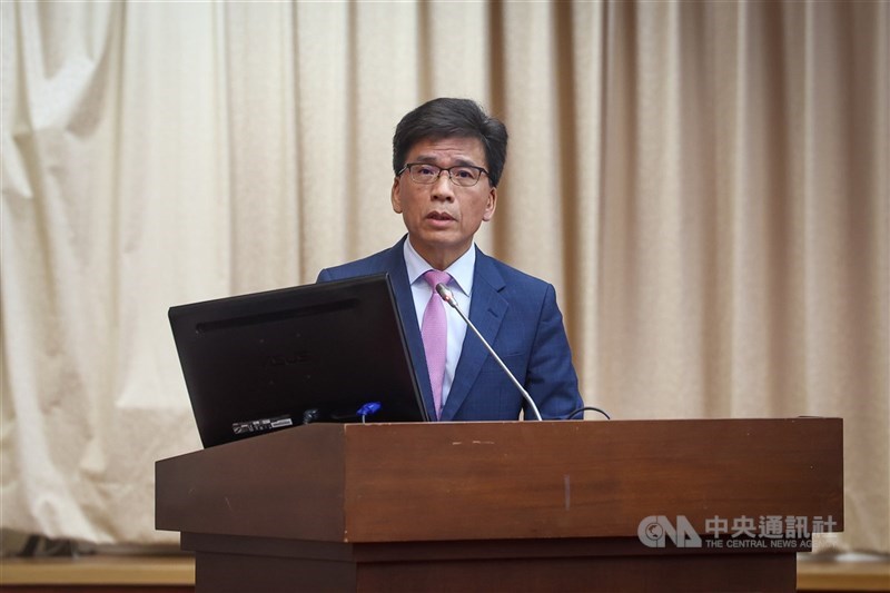 市場傳聞玉山金出手併購三商壽，金管會主委彭金隆（圖）30日在立法院表示，是否需發布重大訊息，是由上市公司依規定判斷，證交所也會查明後對外說明。（中央社檔案照片）