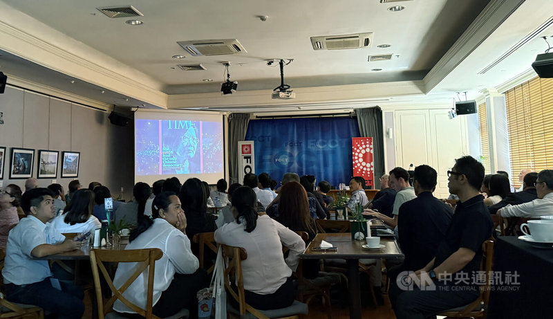 紀錄片「看不見的國家」31日在曼谷播放,這是該片在泰國首次公開播映,吸引各國人士觀看,許多人對台灣追求民主過程表示感動。中央社記者李宗憲曼谷攝 114年10月31日