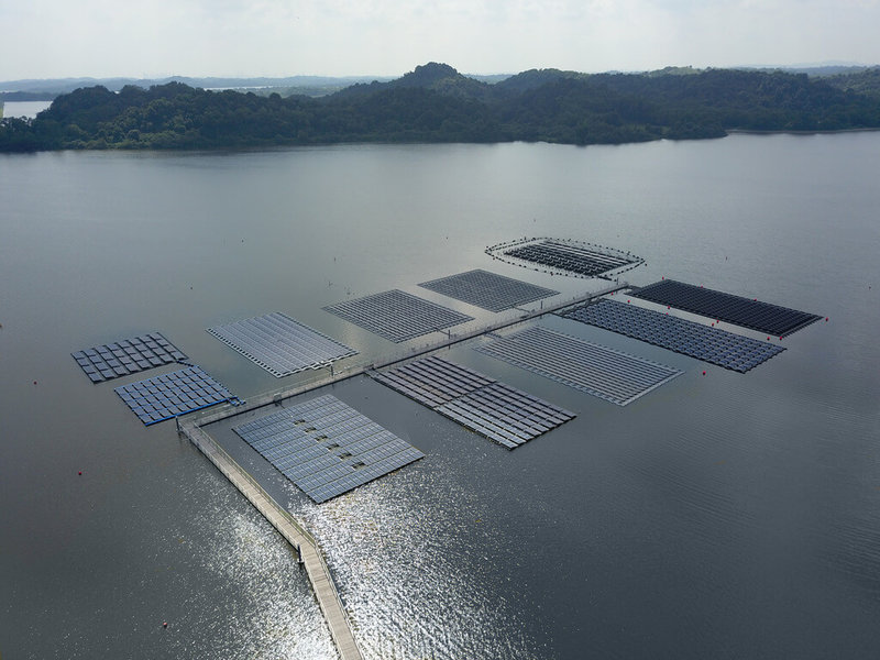 新加坡登格蓄水池(Tengeh Reservoir)佈建太陽能系統。(新加坡太陽能研究院SERIS提供)中央社記者吳昇鴻新加坡傳真 114年11月1日