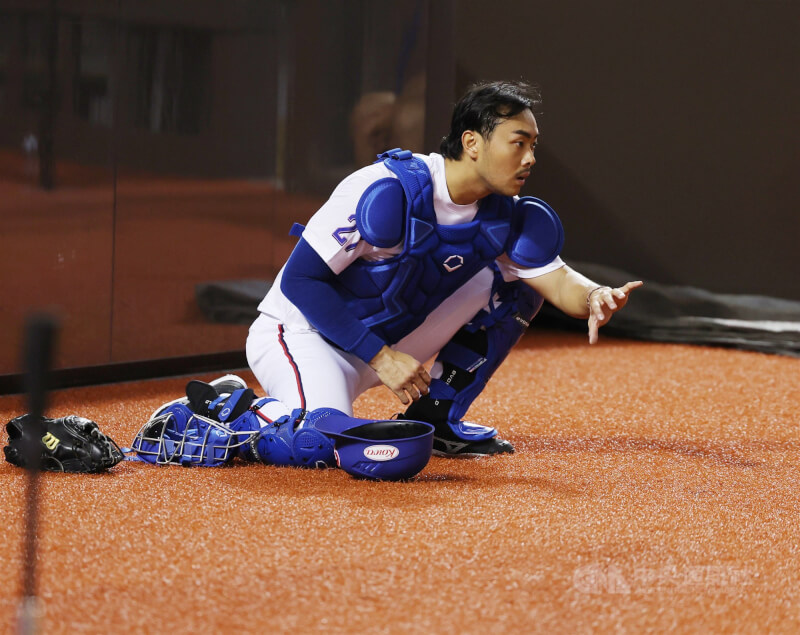 圖為林家正去年備戰世界12強棒球賽。(中央社檔案照片)