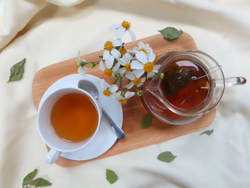 農業部農業試驗所新研發「咸豐草茶飲隨手包」，可降低傳統青草茶苦澀感，讓消費者輕鬆品味草本風味。（農試所提供）中央社記者汪淑芬傳真 114年11月3日