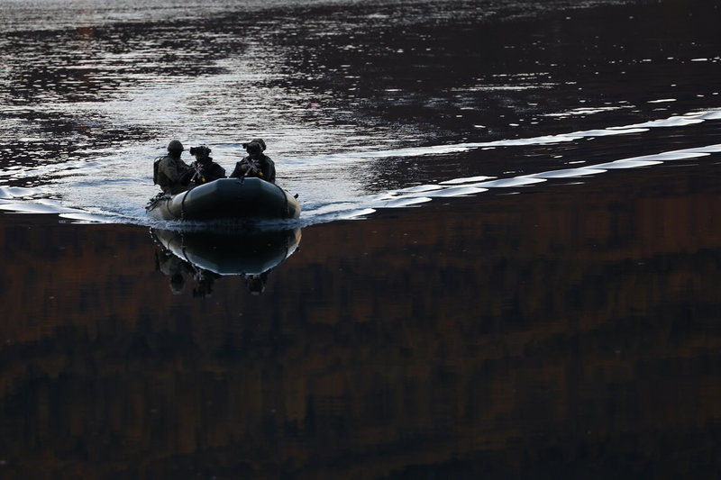 由英國主導的歐洲10國遠征軍聯合部隊(JEF)是北大西洋公約組織(NATO)在歐洲北方的關鍵防衛力量,9月初至10月底舉行歷來規模最大的軍事演訓,納入夜間行動操演項目。(英國國防部提供)中央社記者陳韻聿倫敦傳真 114年11月5日