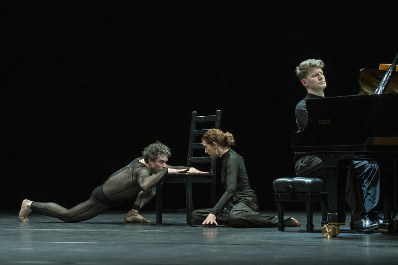 由德國舞蹈家安德烈亞斯．海斯（Andreas Heise）編舞的舒伯特聯篇歌曲集「冬之旅」音樂會，將以女高音跟男舞者的形式登上台灣舞台，為這部經典注入嶄新生命。（上善藝術提供）  中央社記者趙靜瑜傳真　114年11月5日