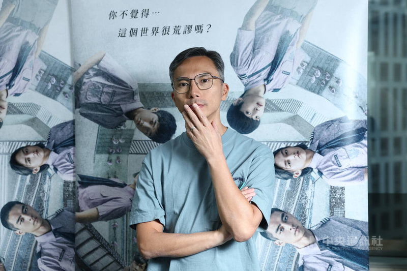 導演周冠威新片「自殺通告」以教育議題反思制度囚禁。中央社記者王騰毅攝 114年11月5日