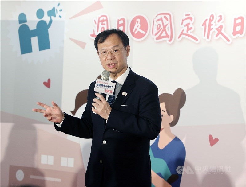 過年是團圓時刻，但醫護人員仍堅守崗位。衛福部長石崇良（圖）表示，健保署規劃於115年春節初一到初三醫療服務加成獎勵100%。（中央社檔案照片）