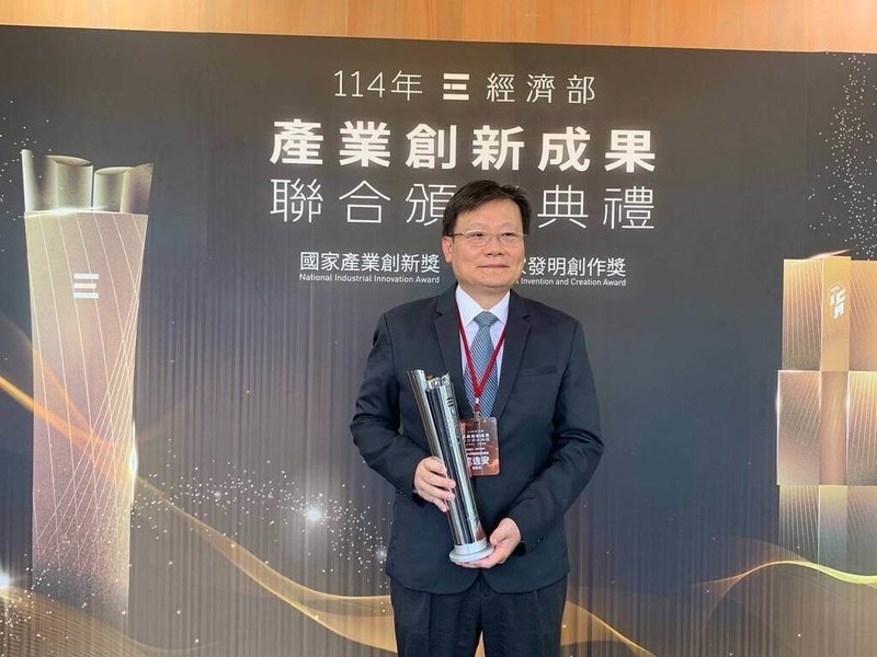 台中市爆發非洲豬瘟,市府首波懲處農業局長張敬昌遭免職,農業局長將由現任市府參事李逸安(圖)代理。(台中市政府提供)中央社記者趙麗妍傳真 114年11月6日