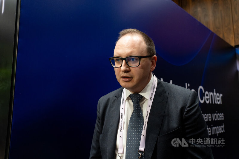 烏克蘭積極發展半導體產業,計畫在2025至2027年間啟動晶片生產,打入歐洲市場。烏克蘭經濟、環境與農業部副部長佩列利金4日表示,烏克蘭具備全球僅少數國家擁有製造晶片所需的礦物。中央社記者陳彥婷基輔攝 114年11月6日