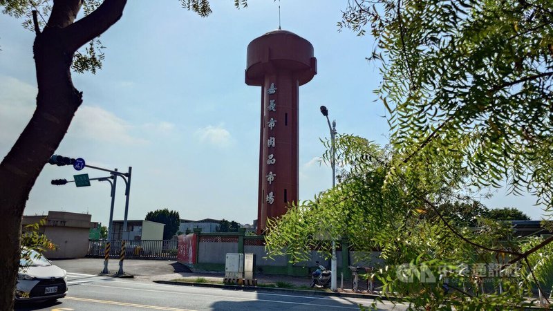 農業部恢復活豬運輸,嘉義市肉品市場總經理劉宸炫6日表示,至下午3時尚無活豬運入,但市場已完成清消,目前早、晚各會清消一次,已做好收豬準備。中央社記者蔡智明攝 114年11月6日