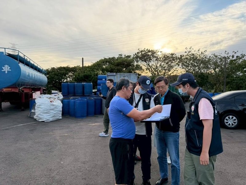 桃園市環保局7日表示，將配合中央政策禁止廚餘養豬期間延長至12月6日，且不改變原本廚餘收集清運方式，一律免費處理。（桃園市環保局提供）中央社記者葉臻傳真　114年11月7日