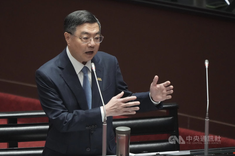 行政院長卓榮泰（圖）7日列席立法院備詢，回應立委提及近日健保補充保費改革議題。中央社記者徐肇昌攝　114年11月7日