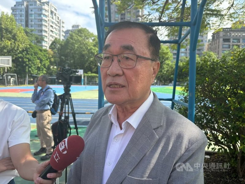 台北市副市長李四川8日說,與新光人壽就北士科T17、T18基地的解約金額已經過會計師審查,預計14日簽訂解約協議書,17日開始辦理地上權移轉相關程序。中央社記者陳昱婷攝 114年11月8日