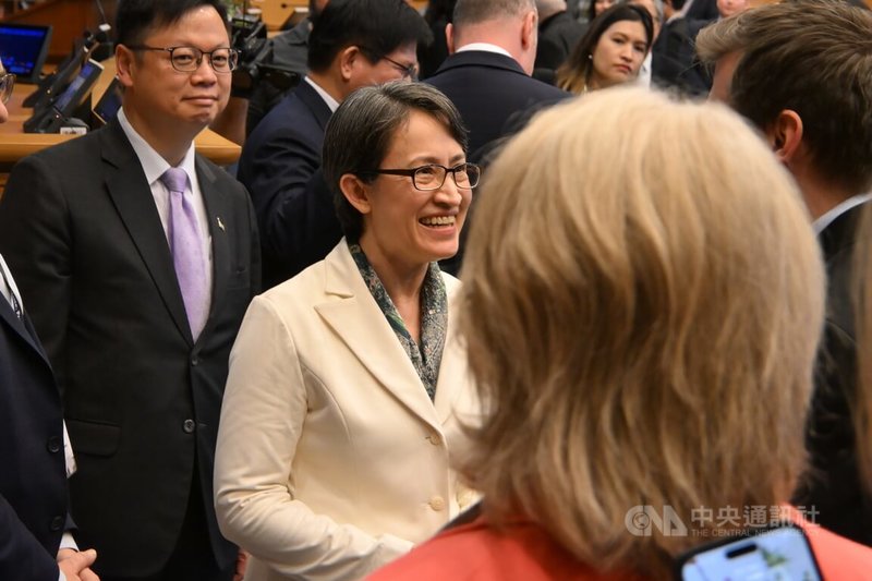 2025年IPAC高峰會在比利時布魯塞爾的歐洲議會召開,副總統蕭美琴在峰會上發表演說,並與參加者交流。中央社記者吳柏緯布魯塞爾攝 114年11月8日