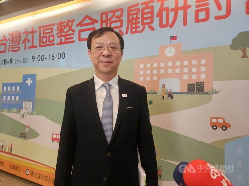 衛福部長石崇良（圖）9日上午出席研討會受訪表示，獨老普查115年起首度啟動，全面普查不排富，以家庭支持、健康狀況、自理生活能力進行風險分級，強化社區整合照顧網。中央社記者陳婕翎攝　114年11月9日