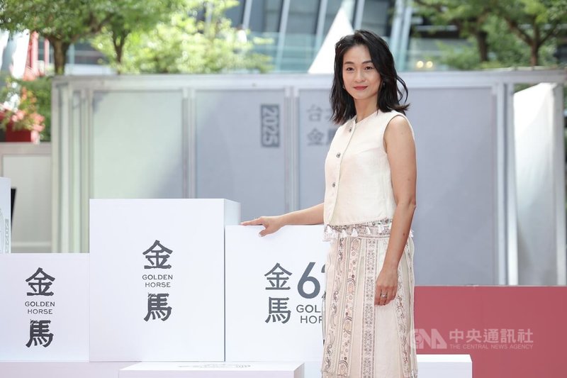 電影「人生海海」劇組9日在台北信義威秀出席2025金馬影展媒體活動,演員陳雪甄(圖)分享拍片趣事。中央社記者翁睿坤攝 114年11月9日