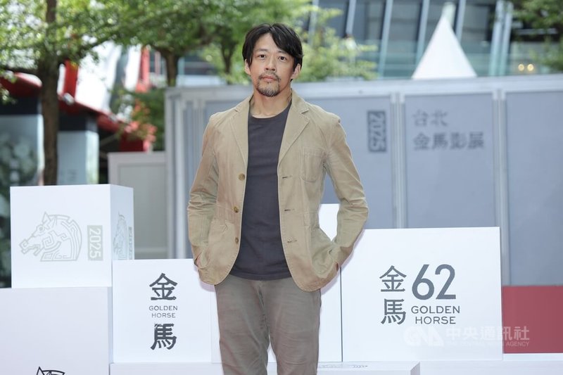 電影「人生海海」劇組9日在台北信義威秀出席2025金馬影展媒體活動,演員魏雋展(圖)分享角色性格及呈現方式。中央社記者翁睿坤攝 114年11月9日