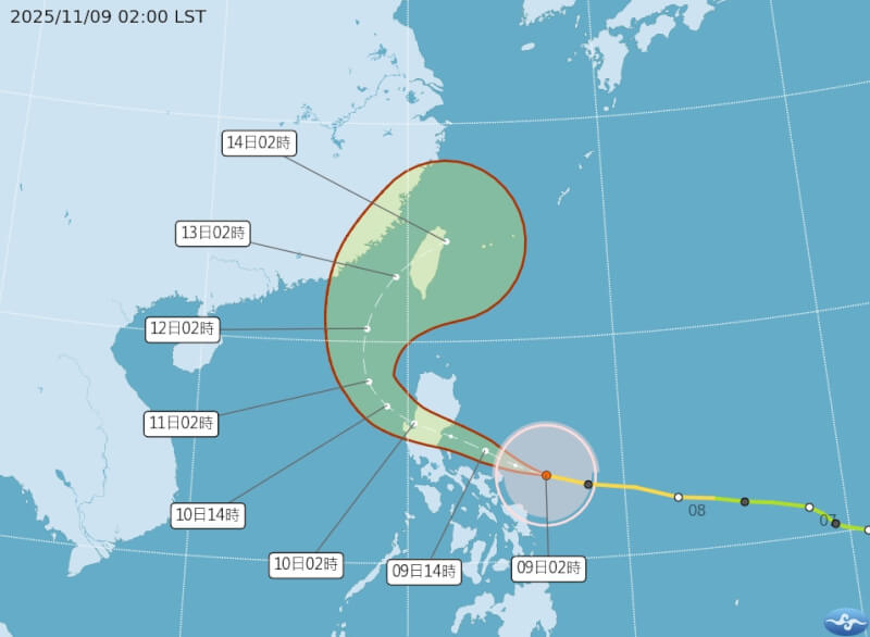 圖為氣象署公布颱風鳳凰路徑預報。(圖取自氣象署網頁cwa.gov.tw)