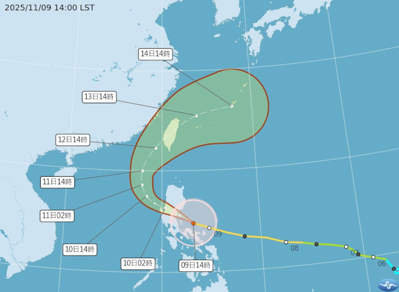 中度颱風鳳凰路徑潛勢預報。（圖取自氣象署網頁cwa.gov.tw）