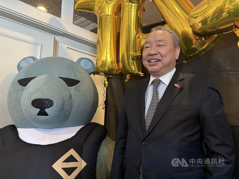 華府台灣同鄉會8日舉行感恩節餐會，駐美代表俞大㵢出席致詞。中央社記者鍾佑貞華盛頓攝　114年11月10日