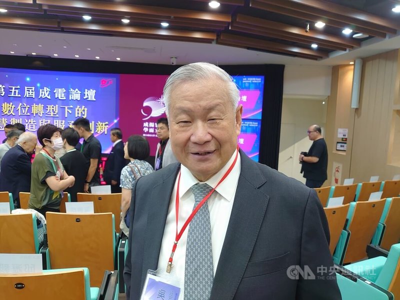 第5屆成電論壇10日登場，旺宏董事長吳敏求擔任成電文教基金會理事長，他出席活動受訪說，資料中心用NOR flash需求增加，eMMC也供不應求。中央社記者張建中攝　114年11月10日