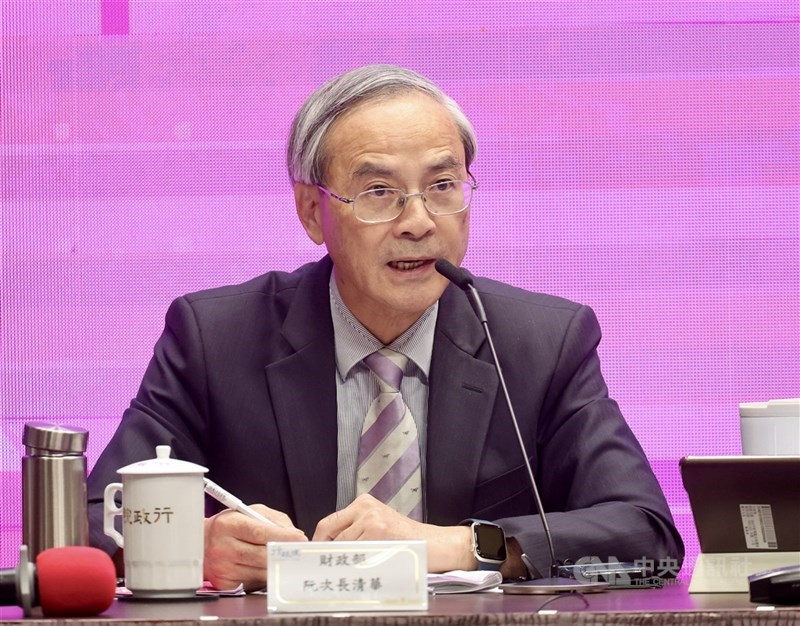 圖為財政部次長阮清華。 （中央社檔案照片）