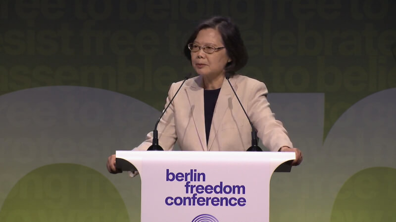 前總統蔡英文10日在柏林自由會議發表公開演說。（圖取自Berlin Freedom Conference YouTube頻道網頁youtube.com）