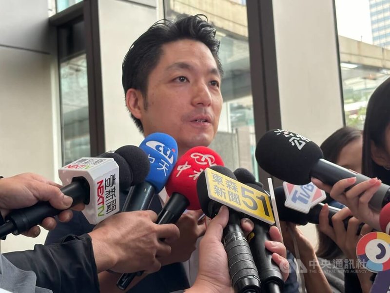 受到颱風鳳凰外圍環流及東北季風共伴影響，宜蘭縣蘇澳鎮11日豪雨成災，台北市長蔣萬安12日表示，已致電宜蘭縣政府，若有需要隨時可派人力及機具前去支援。中央社記者陳昱婷攝　114年11月12日