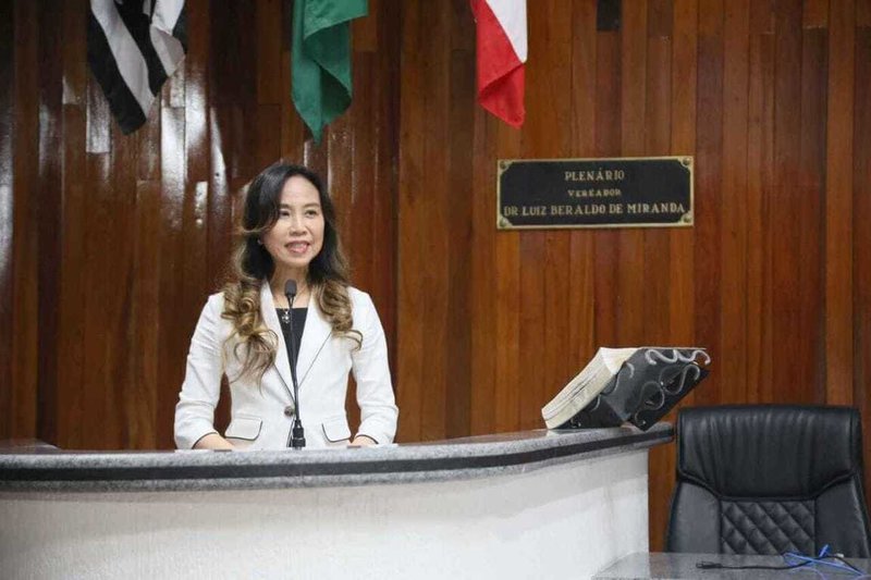 巴西聖保羅州慕義市議會11日舉行「台灣移民貢獻獎」頒授儀式,駐聖保羅台北經濟文化辦事處處長朱怡靜致詞。(駐聖保羅辦事處提供)中央社記者唐雅陵聖保羅傳真 114年11月12日