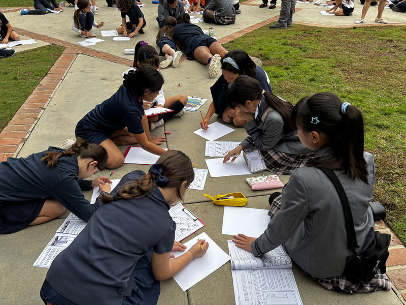 國立台北教育大學附設實驗國民小學19名學生赴美交流，到洛杉磯郊區的巴沙迪納（Pasadena）Polytechnic School，與當地小學生一起上課。（北師附小洛杉磯校友會提供）中央社記者林宏翰傳真　114年11月13日