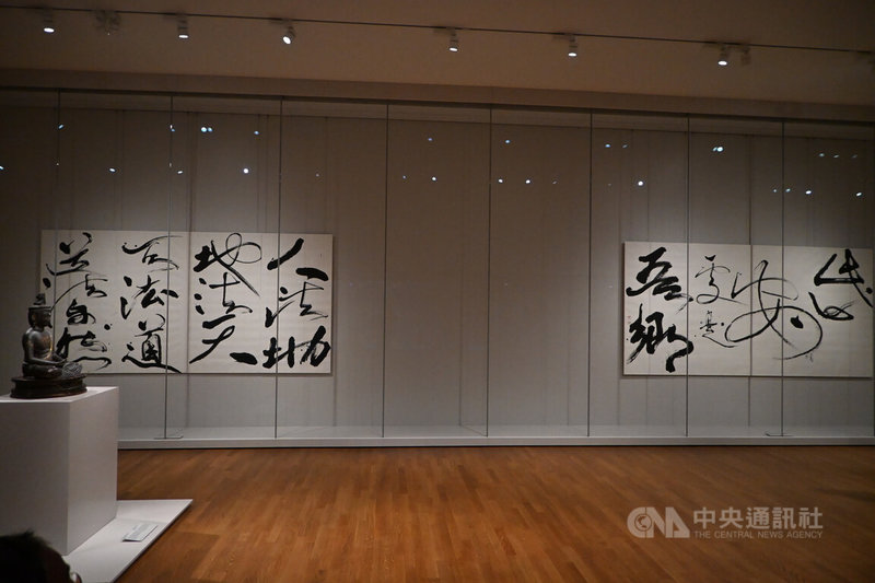 藝術家董陽孜的2幅大型書法作品在荷蘭國家博物館展出，展期為期1年。中央社記者吳柏緯阿姆斯特丹攝　114年11月12日