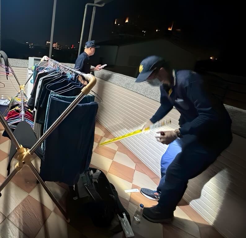 高雄鄭姓男子長期以遊戲、管教為由凌虐女友2名幼子，又壓著其中4歲男童額頭撞牆致昏迷重傷。鄭男遭高雄地檢署參酌被告體型壯碩，且犯後始終狡辯，依妨害幼童發育等罪起訴求刑12年，成「剴剴案」後修法全台首例。（高雄地檢署提供）中央社記者洪學廣傳真　114年11月13日