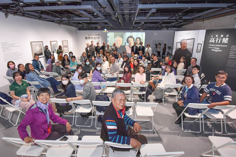 諾貝爾文學獎得主高行健受國立台灣師範大學邀請，13日以「跨界的創作」為題，從法國巴黎與台灣連線開講，吸引人文學科與藝術領域學者參與。（台師大提供）中央社記者陳至中台北傳真　114年11月14日