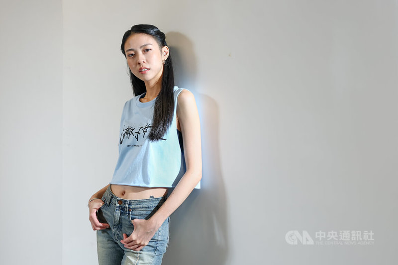 演員馬士媛（圖）在電影「左撇子女孩」中的演出相當自然，她近日受訪時透露，當初導演是從社群平台上聯繫上她，她的確曾對此感到疑惑。中央社記者王騰毅攝　114年11月14日