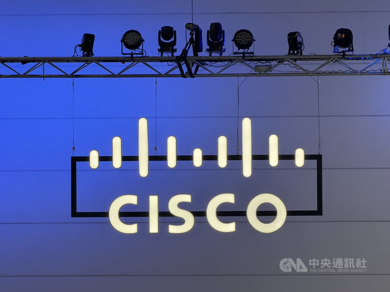 網通大廠思科(Cisco)日前公布「人工智慧(AI)準備度指數」調查最新結果,揭露台灣相關數據,近半數受訪台灣企業正擴建AI運算能力,卻缺乏相應電力架構支撐。中央社記者吳家豪攝 114年11月15日