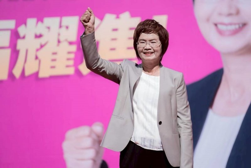 2026彰化縣長選舉，民進黨內競爭激烈，立委陳素月（圖）15日舉辦記者會表示，未來若有機會執掌彰化縣，會務實積極推動現有重大工程，懇請鄉親支持。（陳素月團隊提供）中央社記者蕭博陽彰化縣傳真　114年11月15日