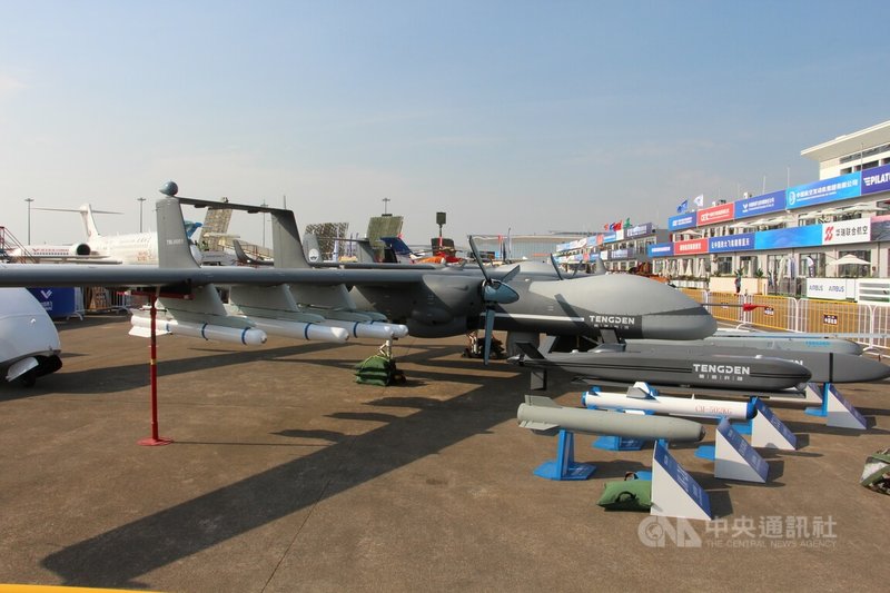 中國在長程打擊無人機領域正迎頭趕上美國。圖為珠海航展展出的「雙尾蠍」無人機。中央社記者陳亦偉攝 114年11月15日