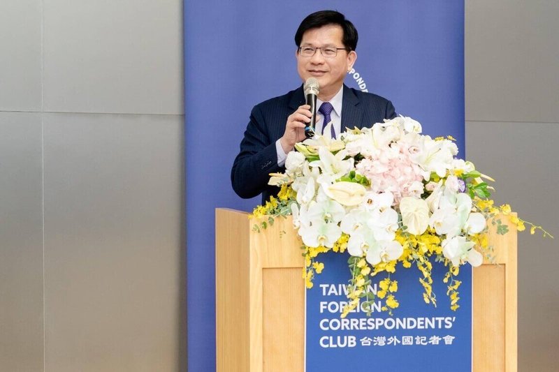 外交部長林佳龍12日應邀出席台灣外國記者會(TFCC)座談,說明台灣推動「總合外交」的最新進展與成果。(外交部提供)中央社記者吳書緯傳真 114年11月15日