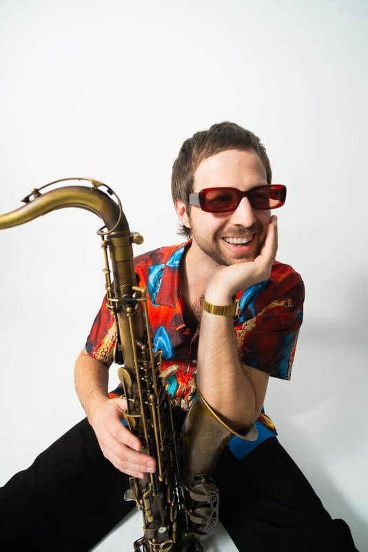 美國音樂人cool nel d推出個人專輯reel mu$ic，並感謝台灣樂團落日飛車的作品Quit Quietly給予靈感。（夕陽音樂提供）中央社記者王心妤傳真 114年11月15日