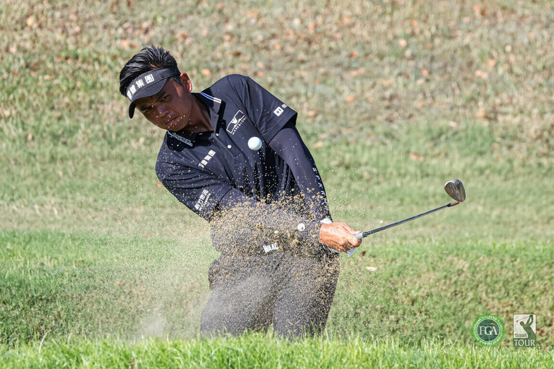 隸屬亞巡賽其中一站的2025台玻台豐公開賽16日在彰化進行最後一回合賽事，台灣好手洪健堯（圖）以4天低於標準18桿的270桿獲得亞軍。（TPGA提供）中央社記者黎建忠傳真　114年11月16日